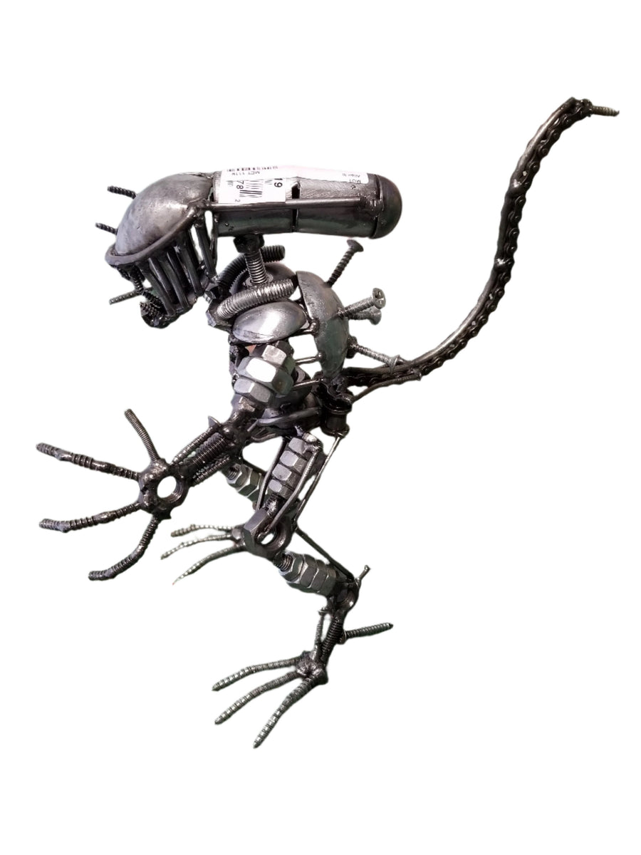 scrap-metal-art-alien