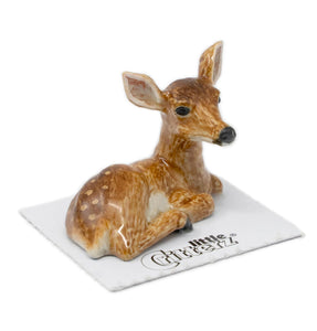Pippin Deer Fawn, curled
