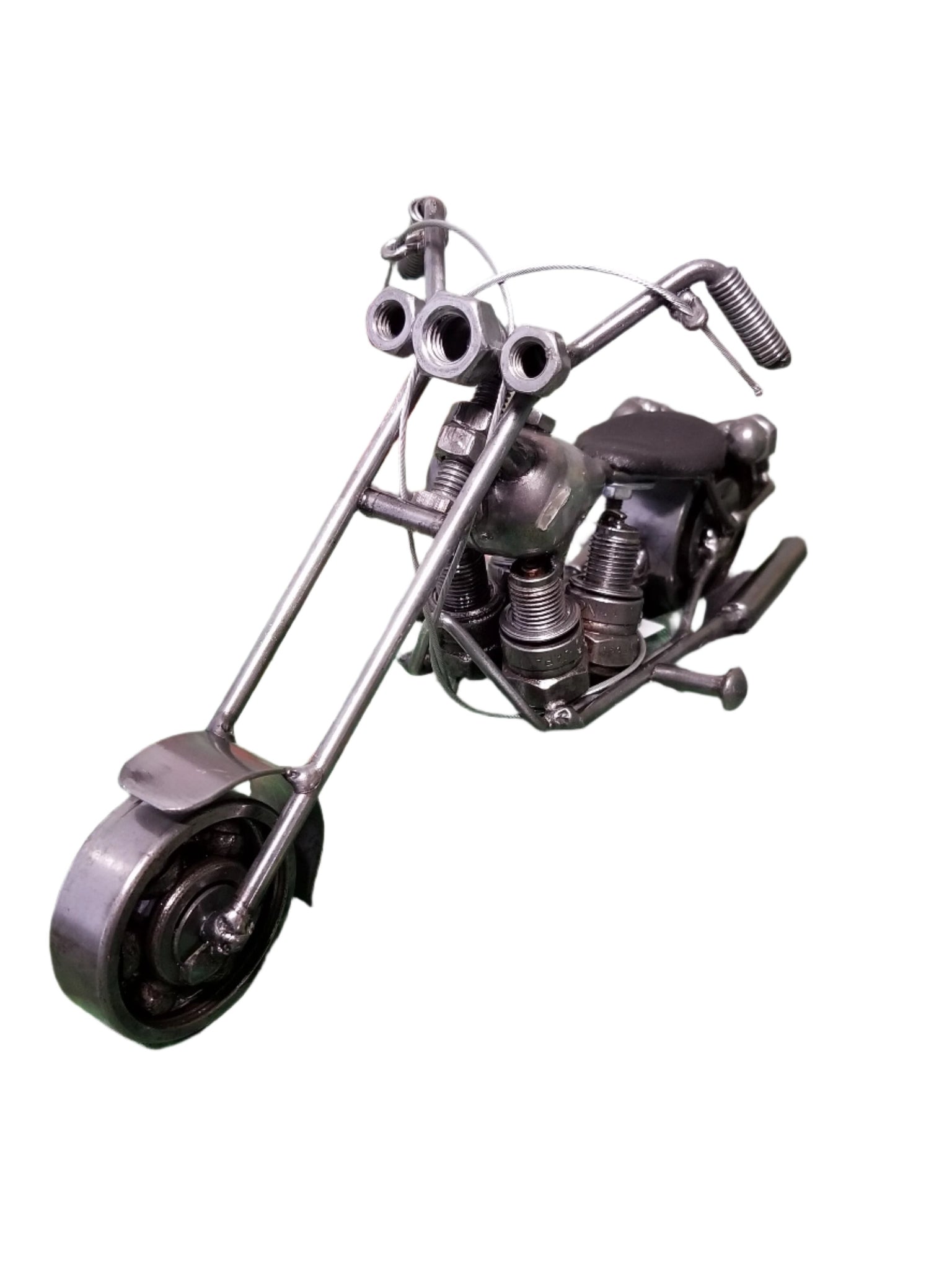 Ornement de moto en fer rétro classique fait à la main, sculpture d'art de collection en métal de fer artisanal Ornement de moto en fer rétro classique fait à la main, sculpture d'art de collection en métal de fer artisanal