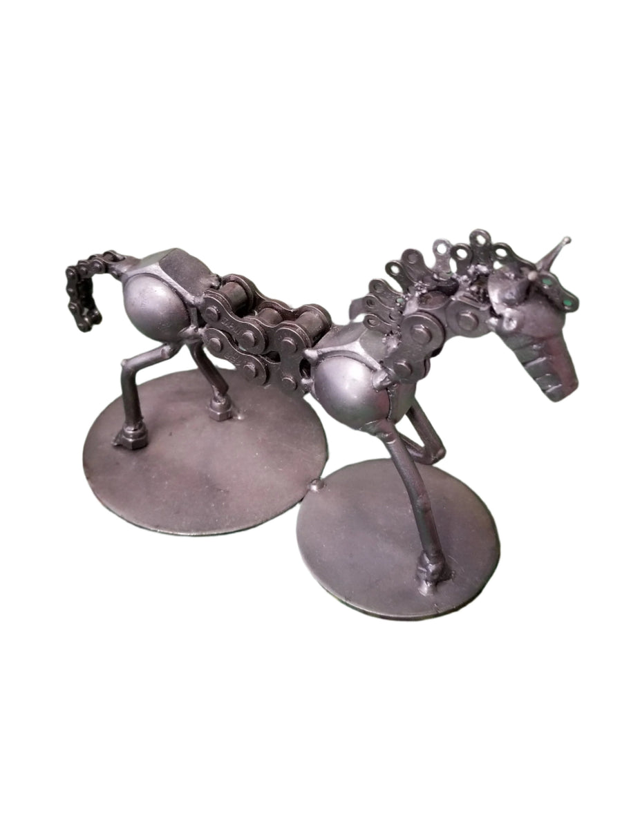 scrap-metal-art-running-horse
