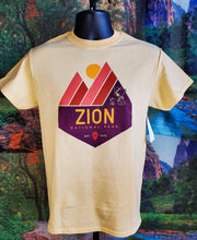 40% OFF SALE Zion Prismatic Snoopy T-Shirt*